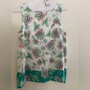 J.Jill rayon sleeveless flowy tank.  Lovely lightweight top.